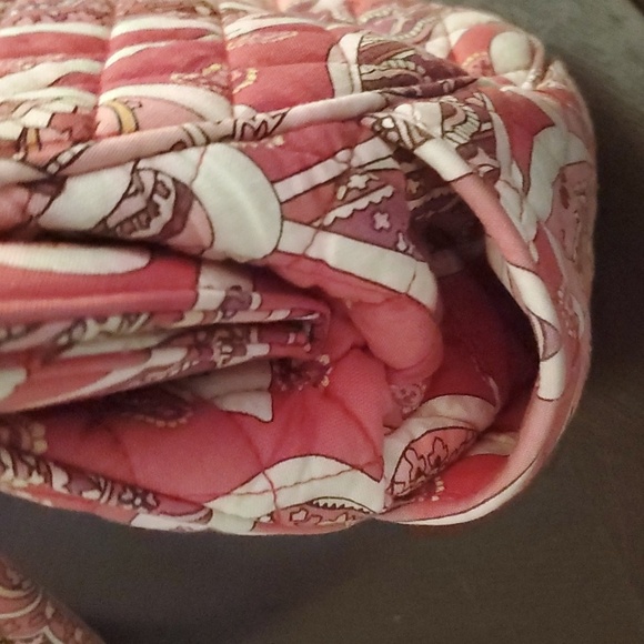 Vera Bradley Vintage Bag Rosie Posie Collection - Picture 3 of 11